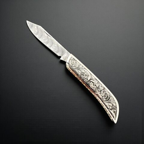 Sürmene Gravür İşlemeli Krom Çakı 04