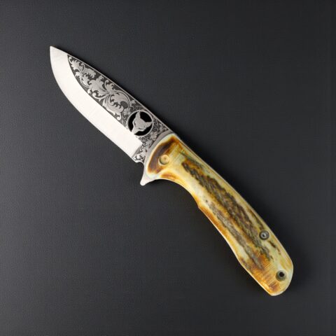 El Yapımı Kurt İşlemeli Çakı Geyik Boynuzu Kabza