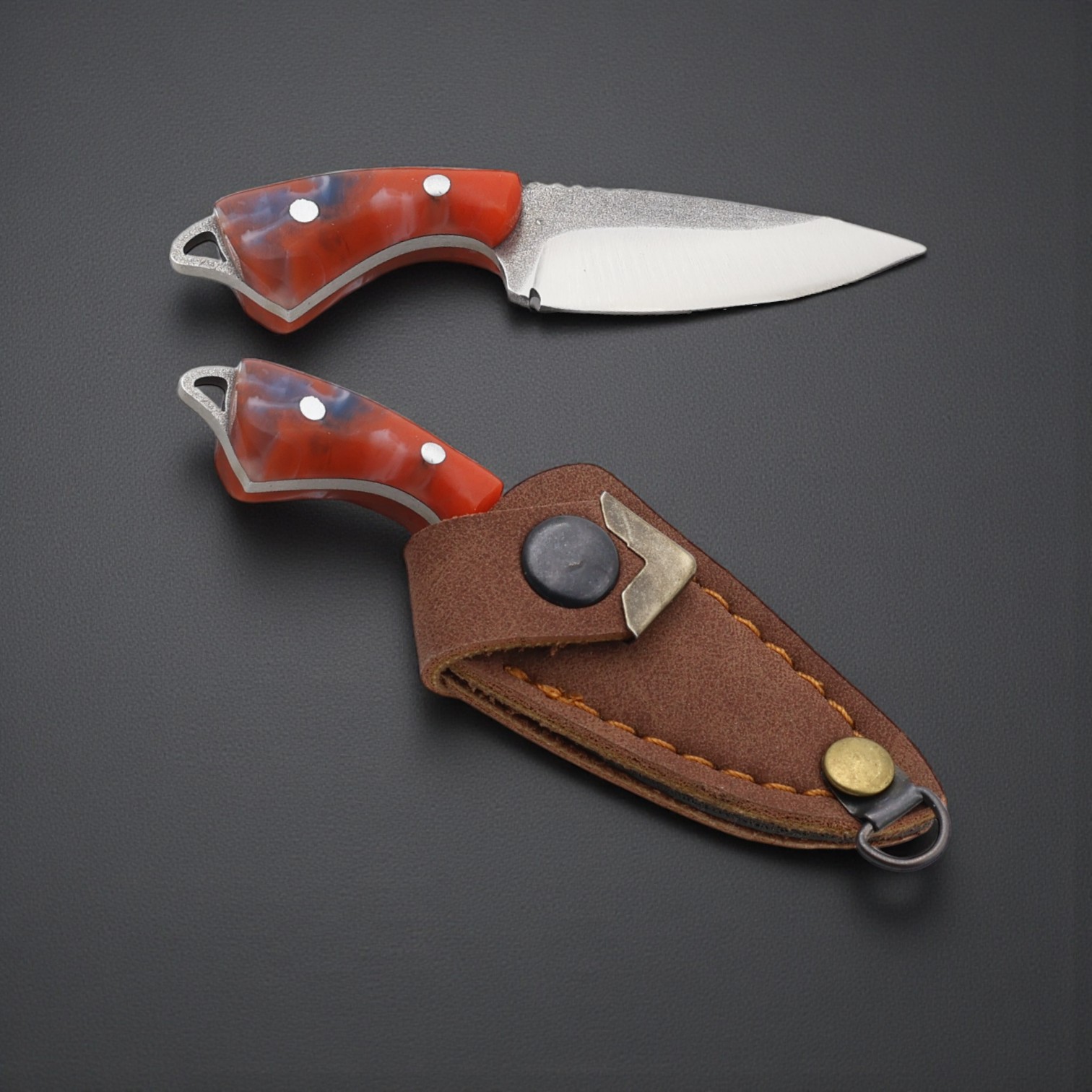 El Yapımı Mini Kolye Av Bıçağı 01